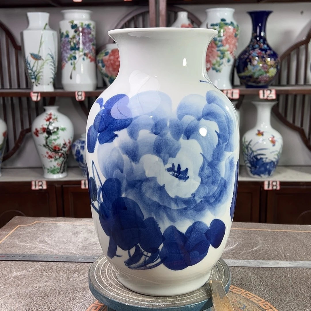 摆件陶景德镇陶瓷大冬青牡