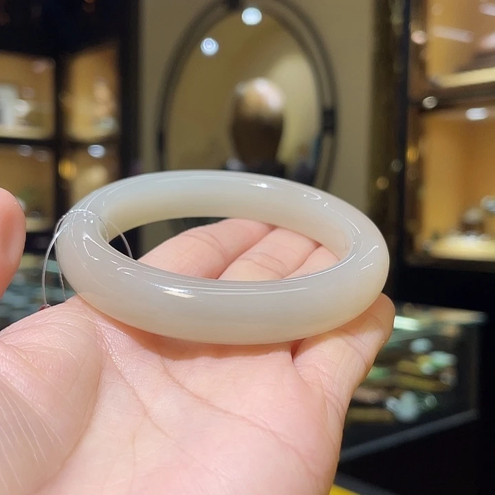 未镶嵌手镯和田玉56#61.45g