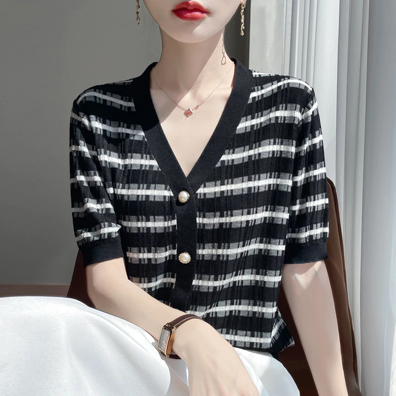 25新款小香风V领短袖条纹上衣T恤时尚天丝针织衫莱赛尔夏季开衫