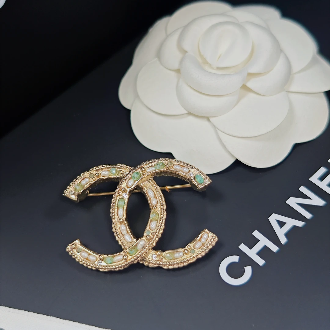 全新未使用 Chanel/香奈儿 胸针气质时尚金色经典字母百搭