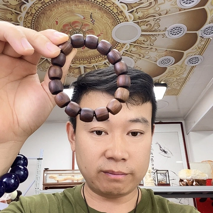 大叶紫檀（黑酸枝木类）2572