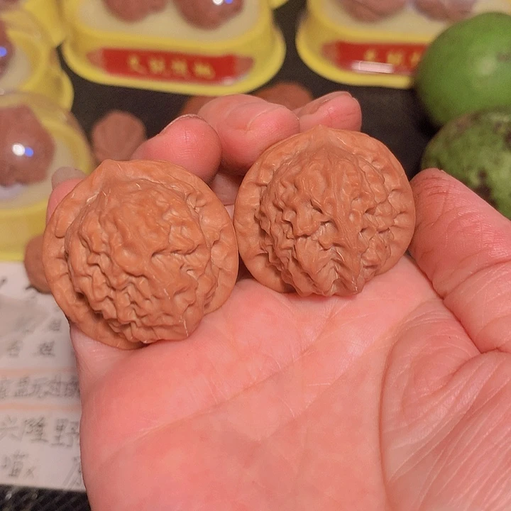 吊坠文玩核桃35尺瓷娃娃