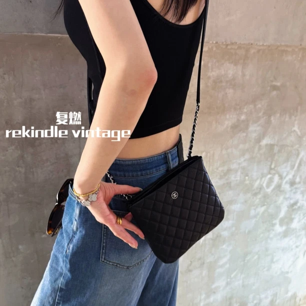95新 Chanel/香奈儿 复燃精选/黑银菱格纹斜挎包19开
