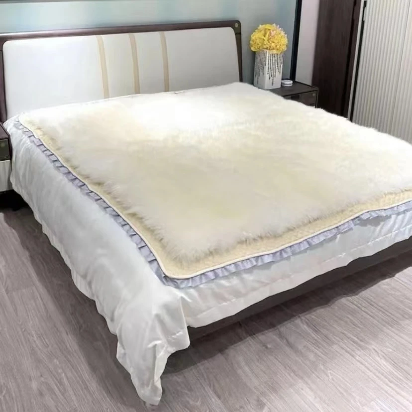 羊皮毛一体双人褥子，床毯，地毯，整张羊皮裁剪制作