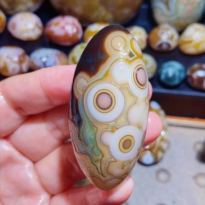 未镶嵌玛瑙/玉髓珠宝半成品56