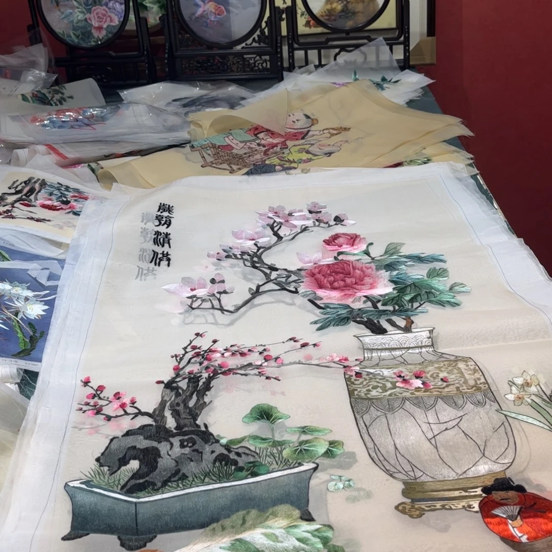 小***懒织绣纯手工制作了这些的人