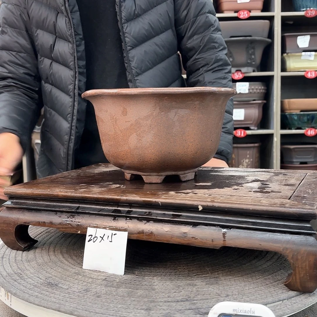 紫砂花盆紫砂的颜色很好看