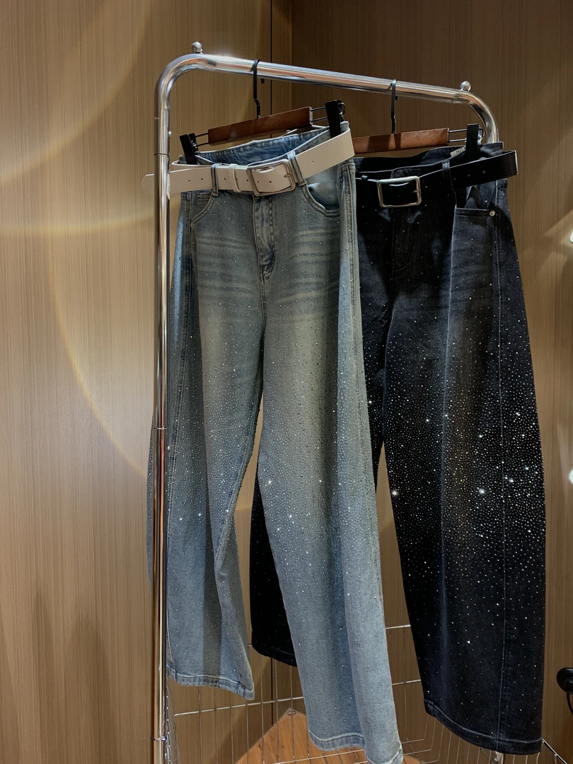 Chouduoduo  满天星 重工烫钻超大弹力牛仔裤+腰带（不加绒）