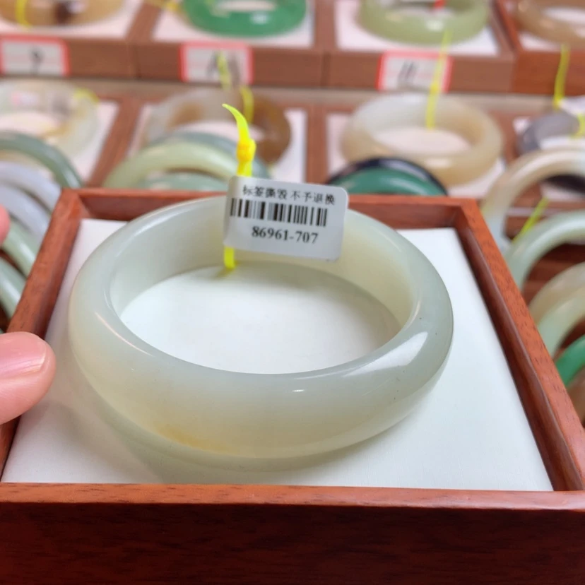 【闪购商品】和田玉手镯未镶嵌55.2