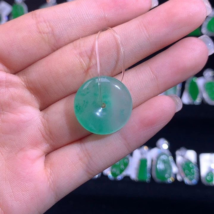 【闪购商品】颈饰银S925镶嵌翡翠天然翡翠
