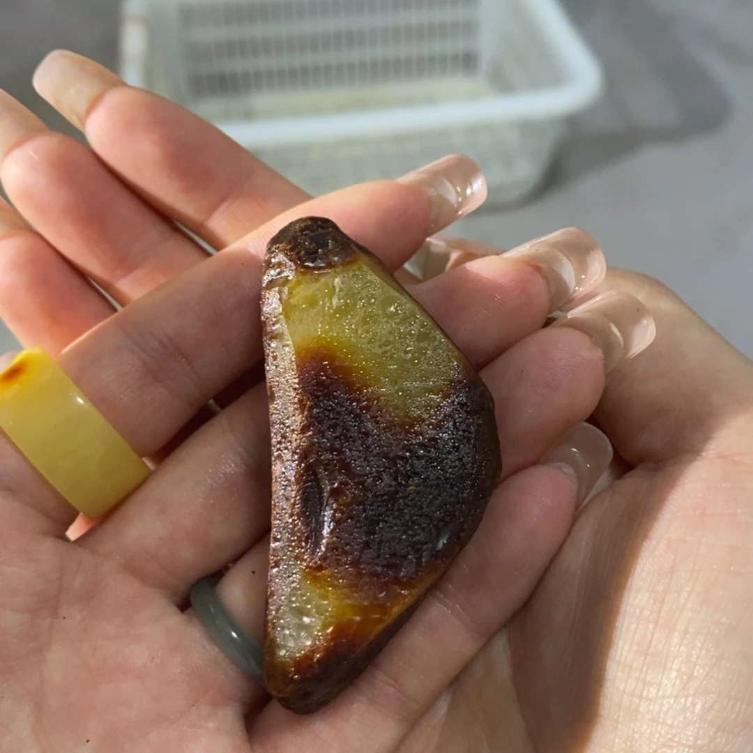 定制琥珀未镶嵌陈