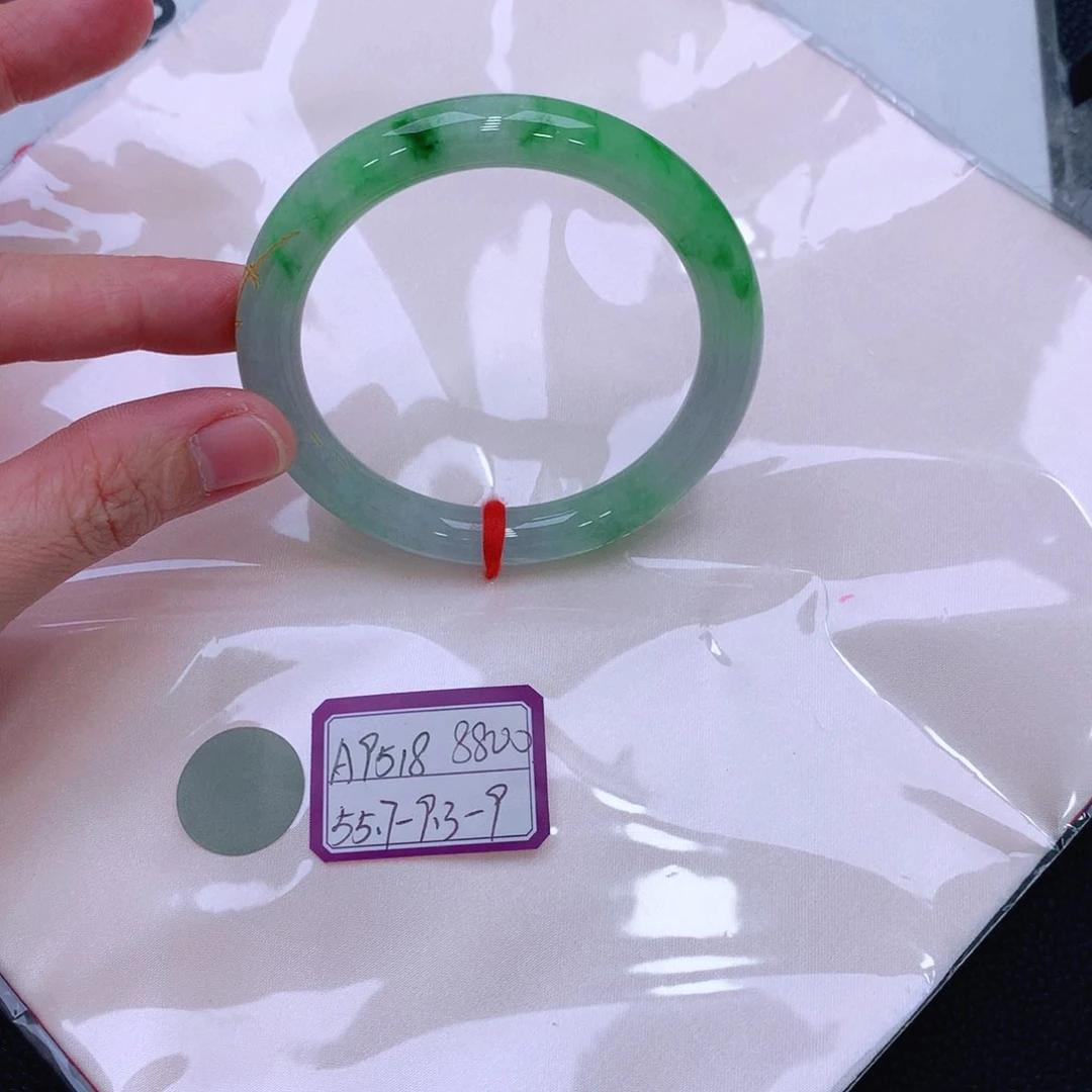 未镶嵌手镯翡翠缅甸翡翠手镯