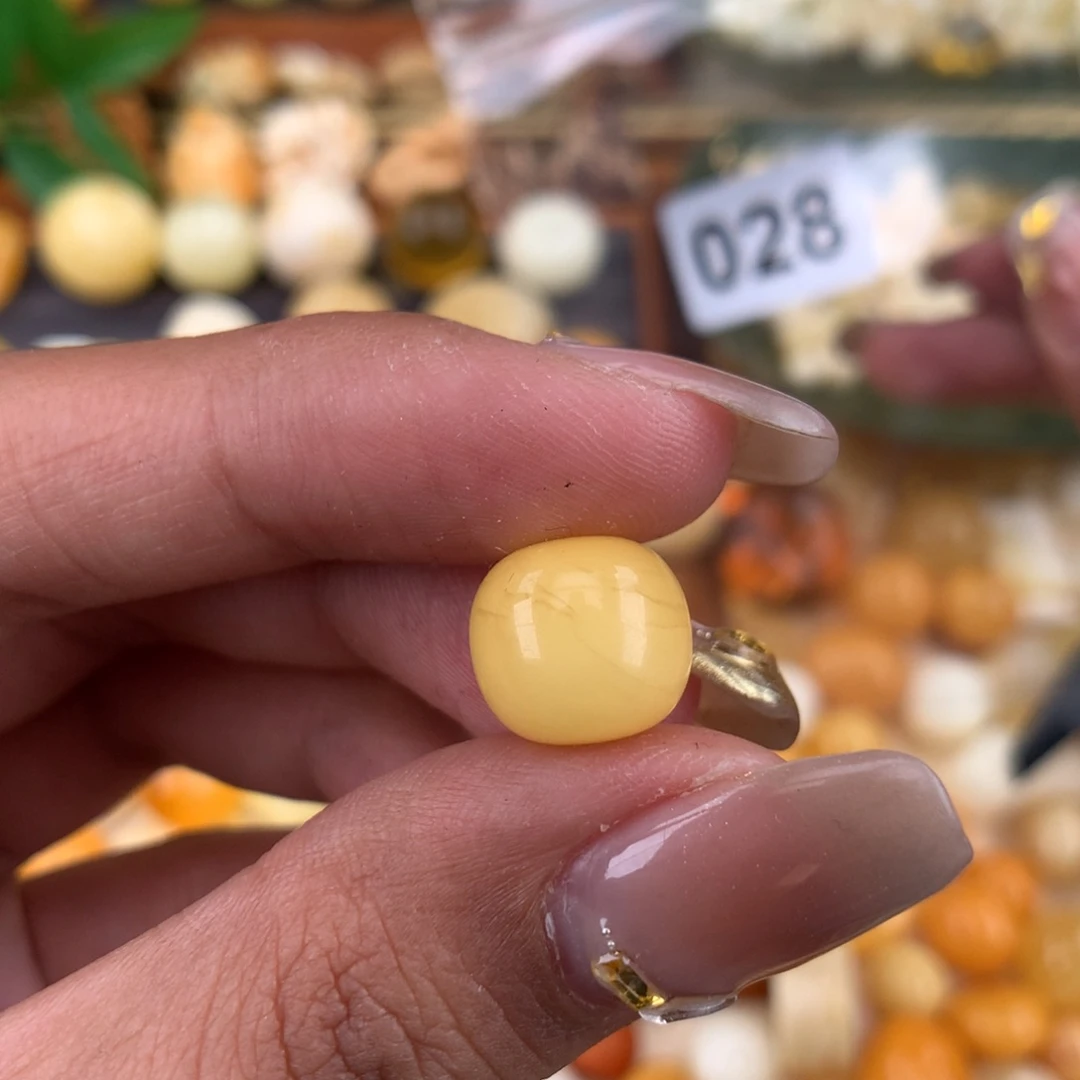 琥珀珠宝奇石未镶嵌11.2