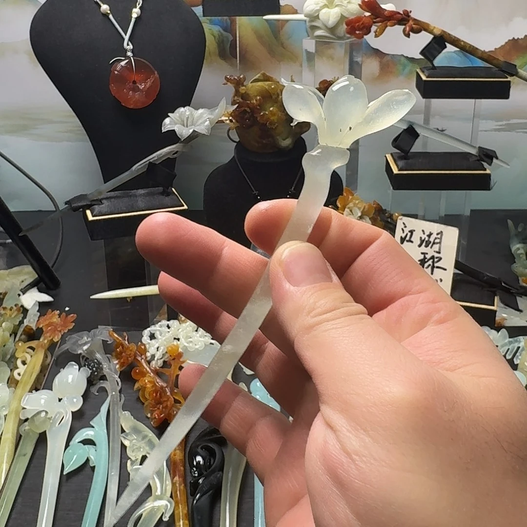 蛇纹石玉未镶嵌发饰