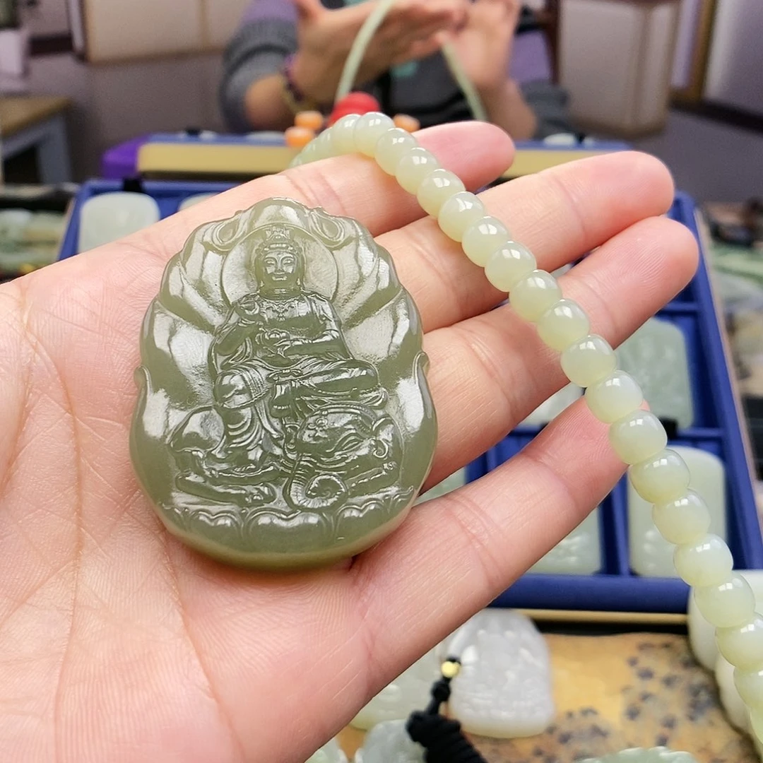 和田玉颈饰未镶嵌兜***米