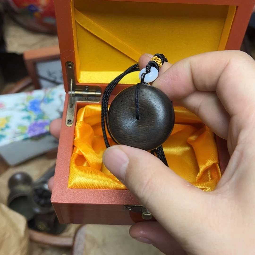 大叶紫檀（黑酸枝木类）
