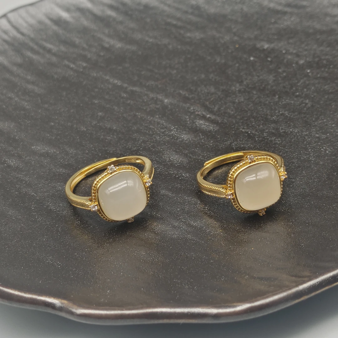 【老王好物优选】H0060-天然和田玉方形戒指多样性发一