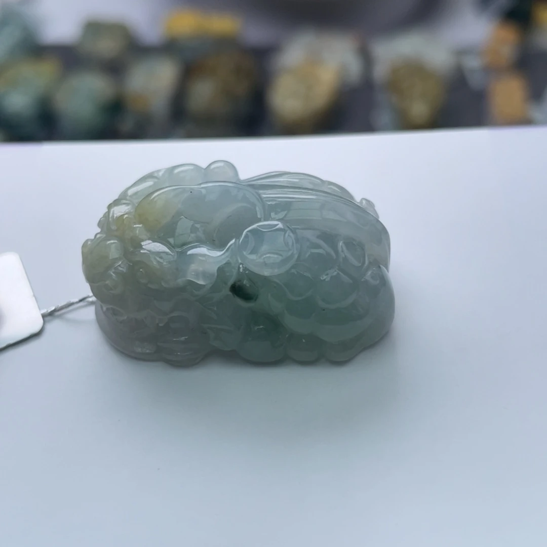 翡翠颈饰未镶嵌貔貅