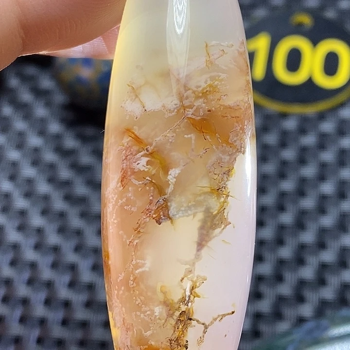 张***峰玛瑙/玉髓未镶嵌颈饰