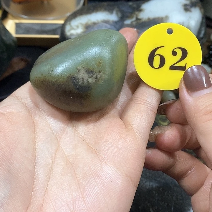 未镶嵌和田玉（糖玉）挂件