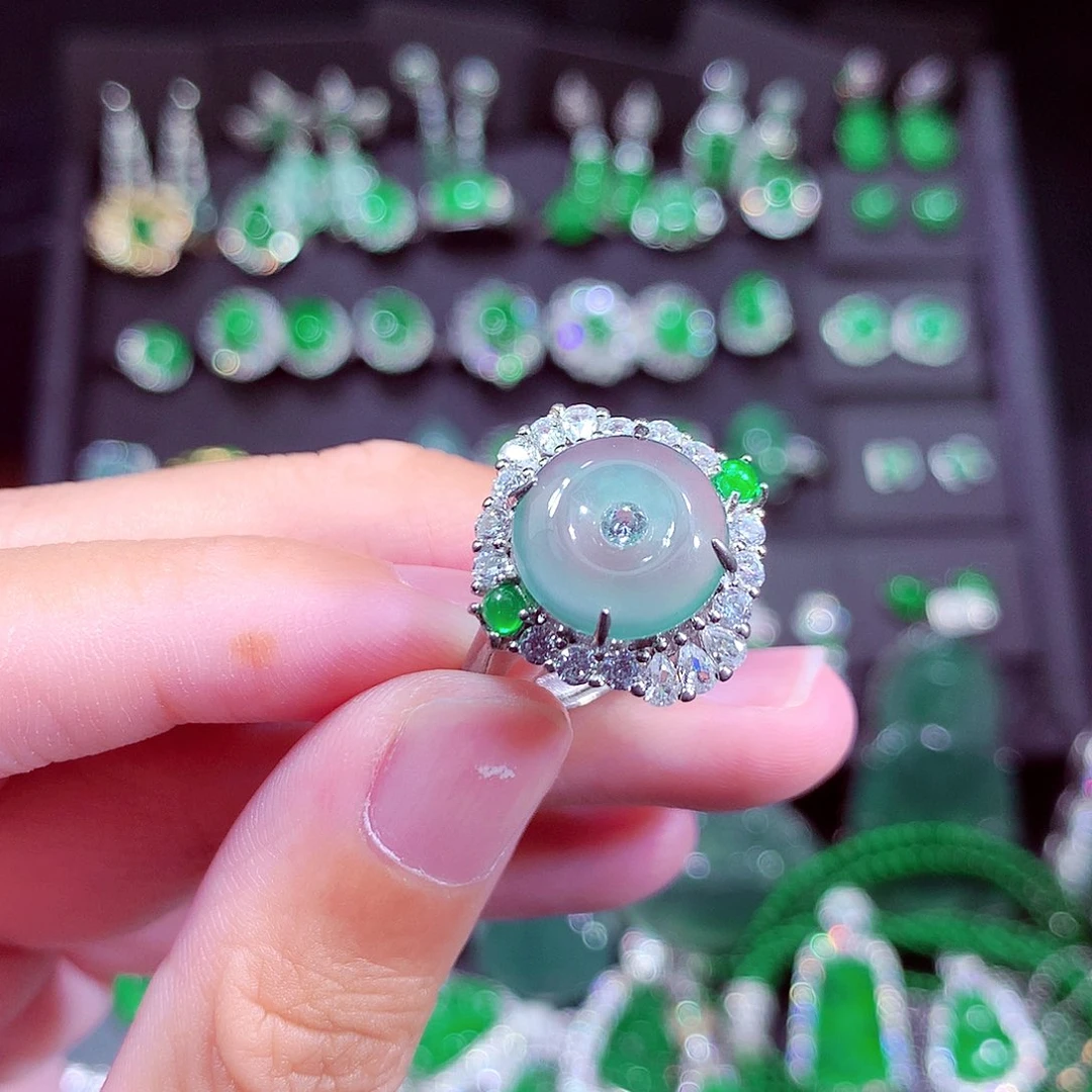 翡翠未镶嵌颈饰天然