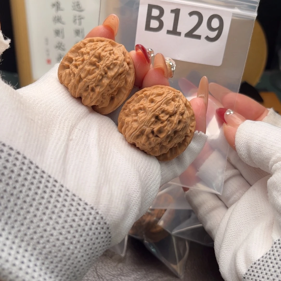 文玩核桃把件35白狮子b 129