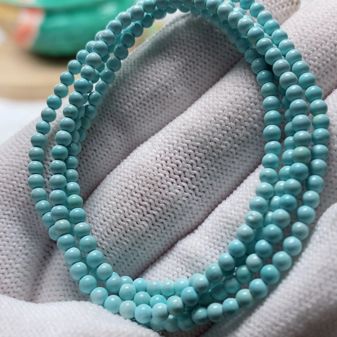 绿松石颈饰未镶嵌