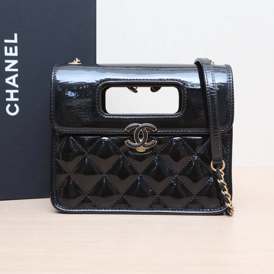 95新 Chanel/香奈儿 【双双】23S 镂空手提信封单肩包漆皮芯片开