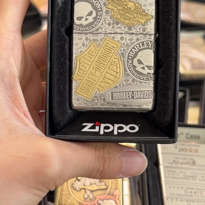 铁哈雷是一张古银盔甲