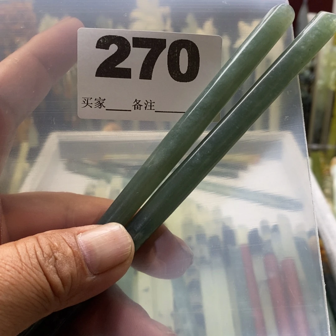 溪***舞合金蛇纹石玉颈饰