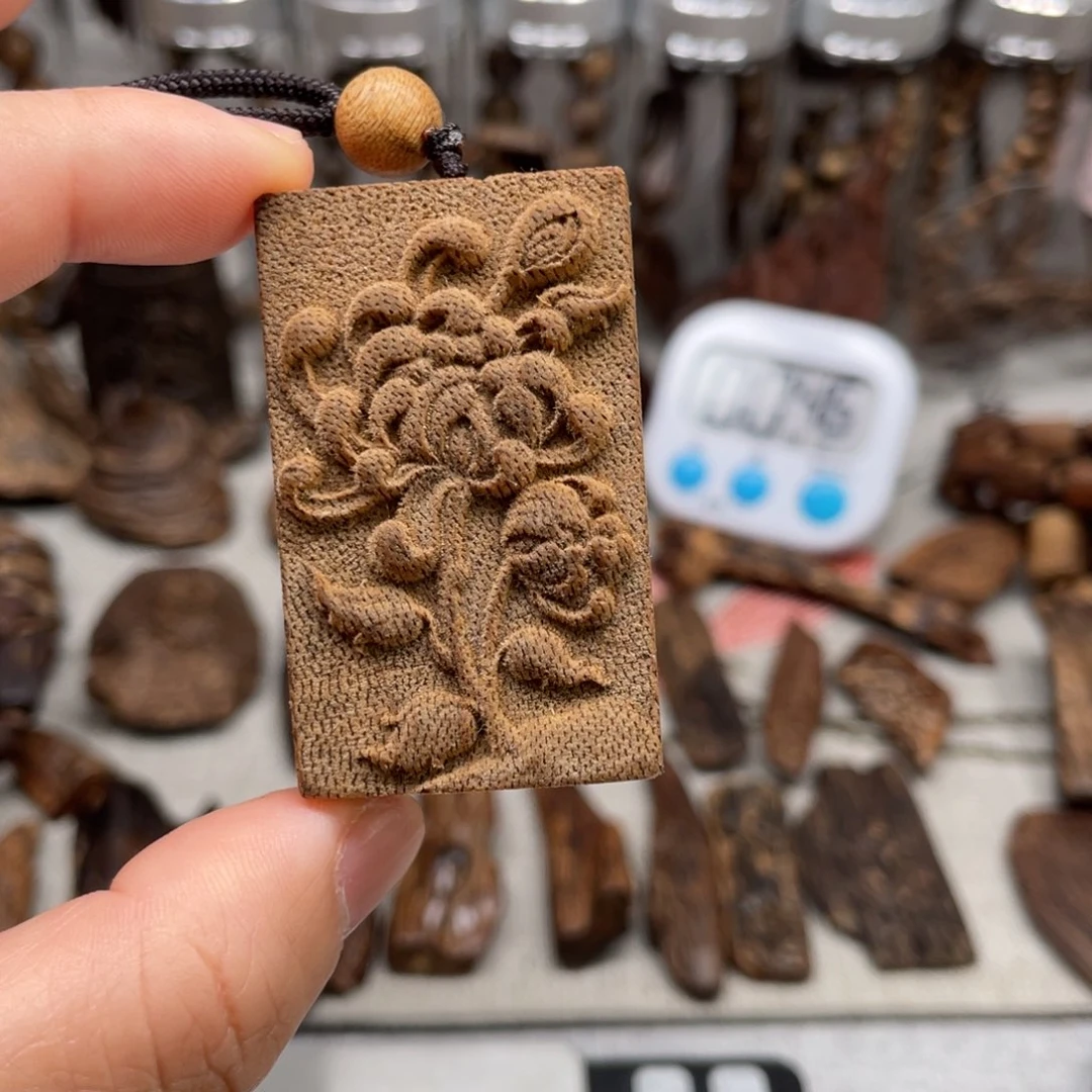 沉香沉香碎屑柬埔寨菩萨351