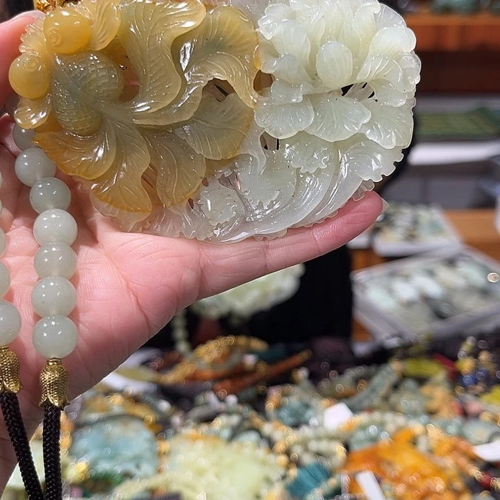 未镶嵌岫玉毛衣链