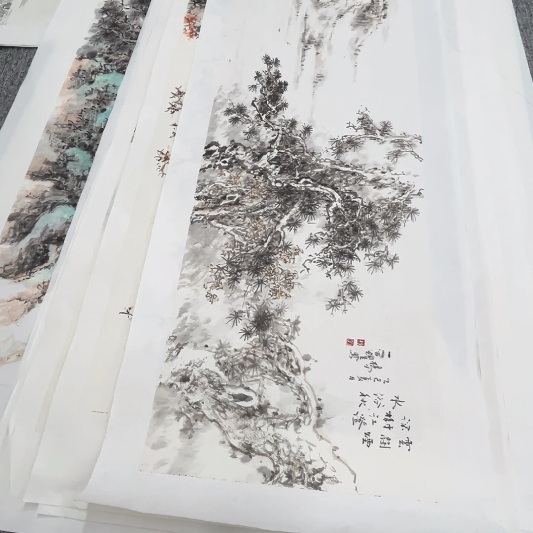 用***9国画绘画作品多次参加全国