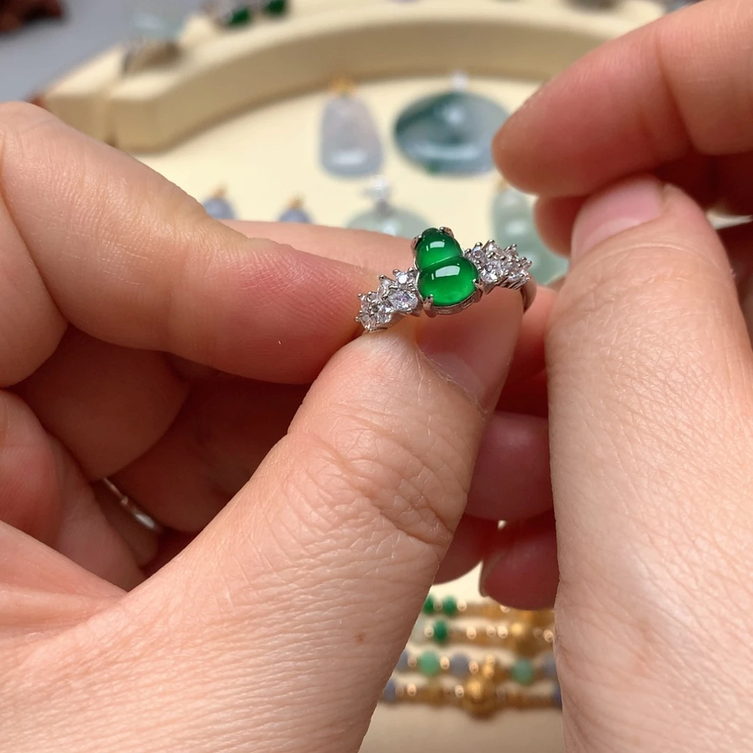 翡翠银S925镶嵌戒指翡翠葫芦戒指