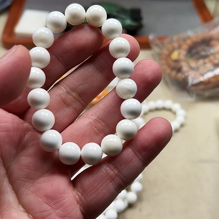 白玉菩提吊坠白色312