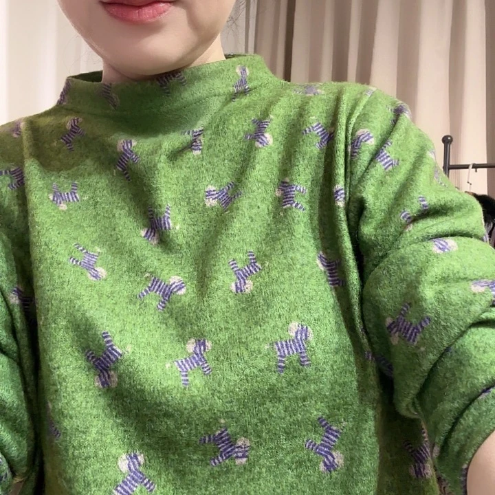 用***0韩国高端灰／黑胸前水晶9