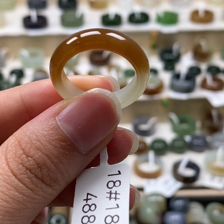 和田玉未镶嵌戒指