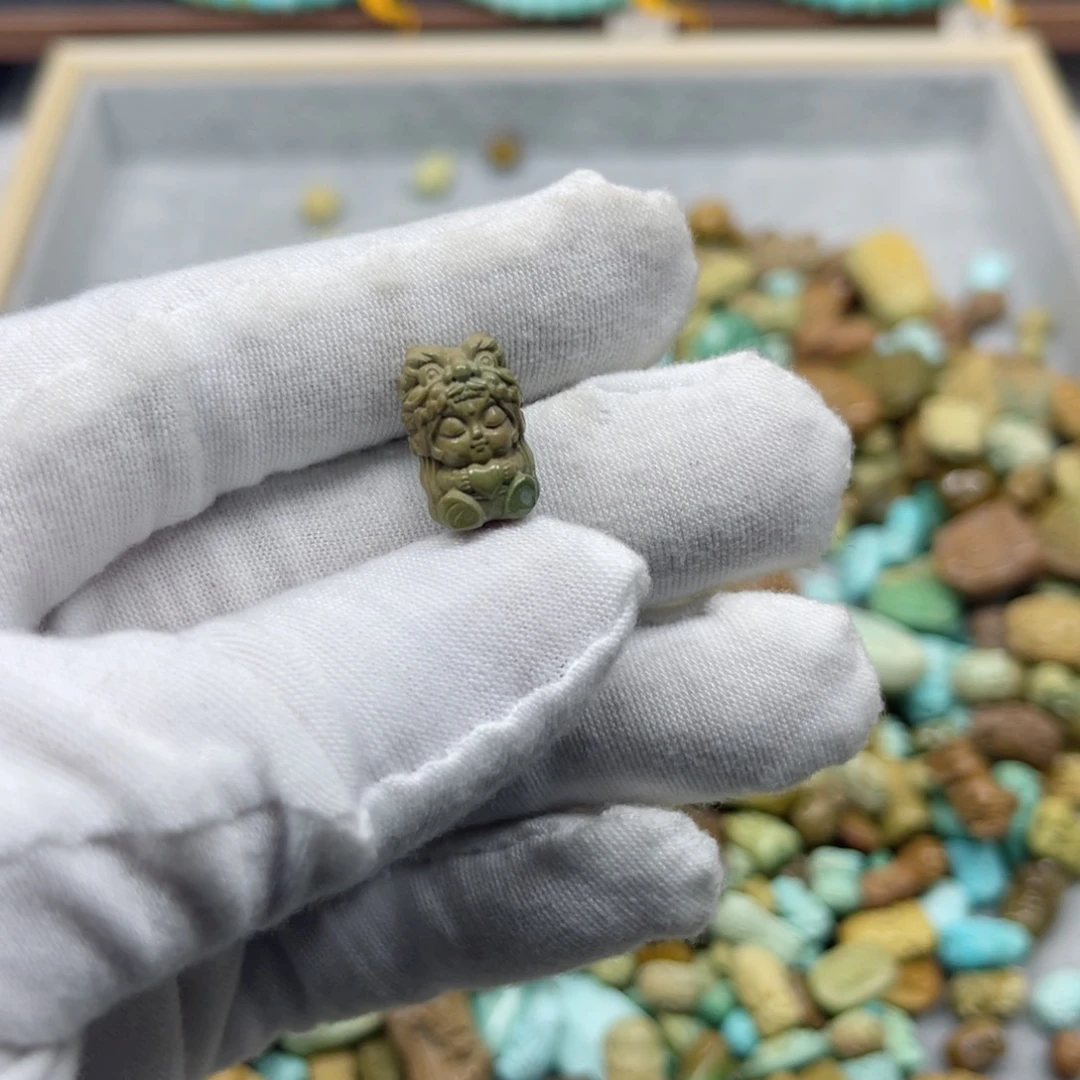 绿松石挂件未镶嵌