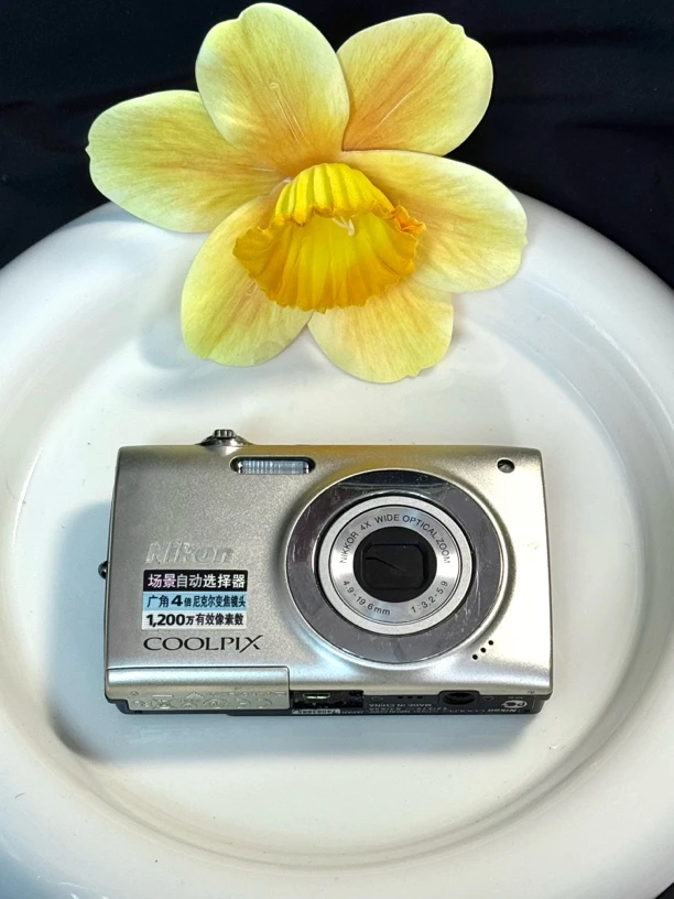 95新 Nikon/尼康 s2500 1200w 人像柔肤感 模式多种 No退换