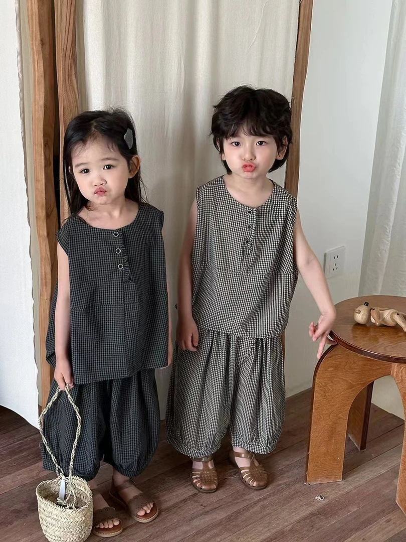 2025夏季新款韩版男女童格子无袖背心薄款灯笼裤两件套2528
