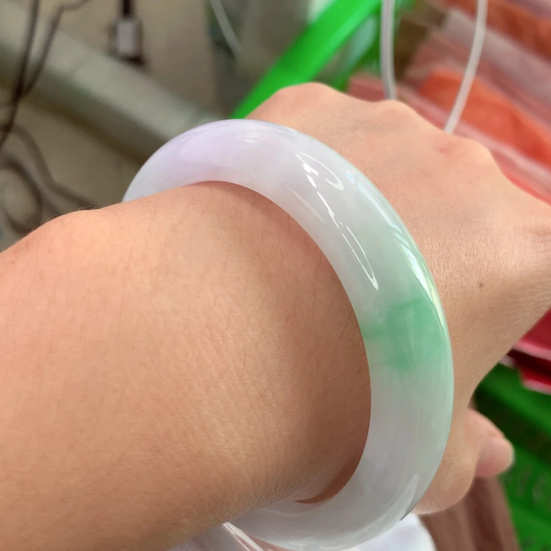翡翠未镶嵌手镯冰阳绿