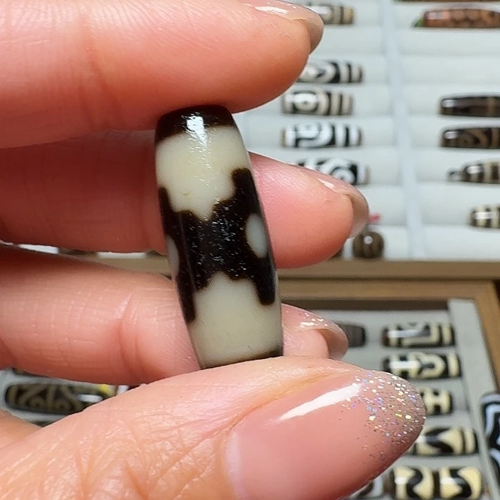 e***o玛瑙/玉髓未镶嵌颈饰