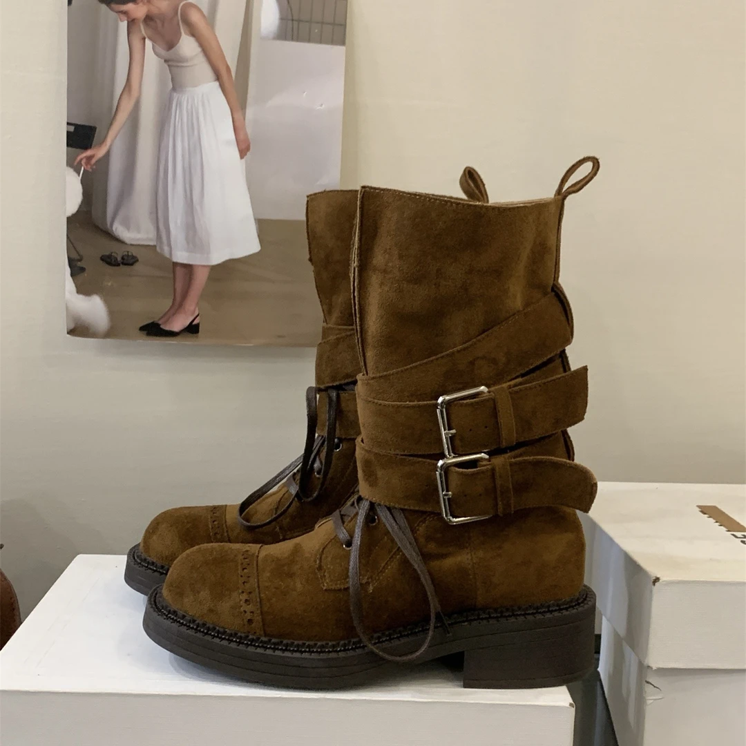 2025新款厚底皮带扣马丁靴女英伦风帅气复古百搭中筒机车靴女短靴