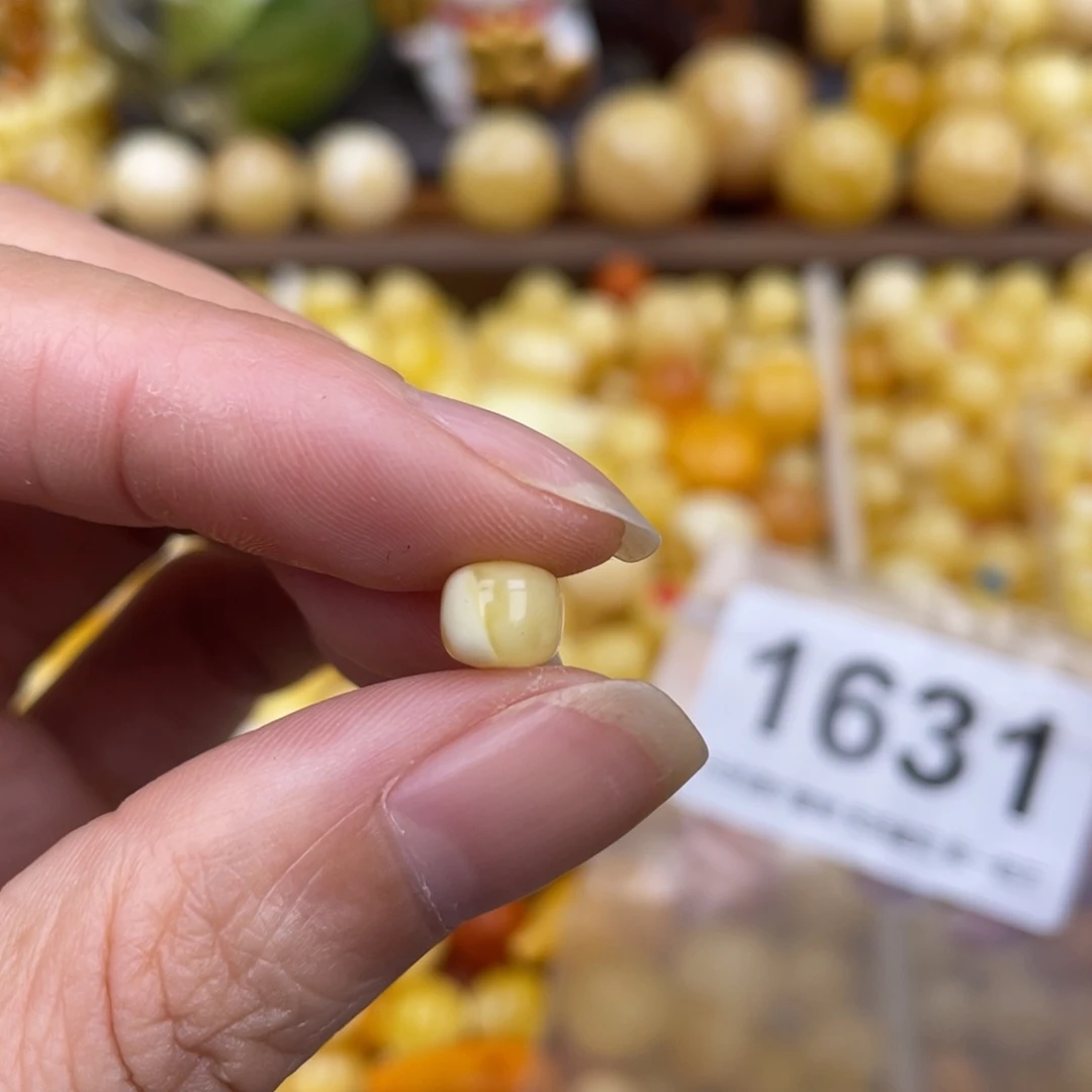 未镶嵌蜜蜡珠宝奇石6.9