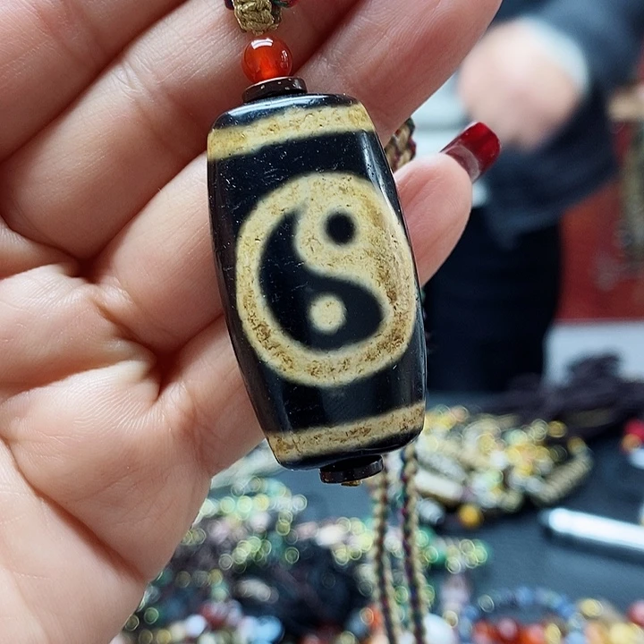 玛瑙/玉髓颈饰合金