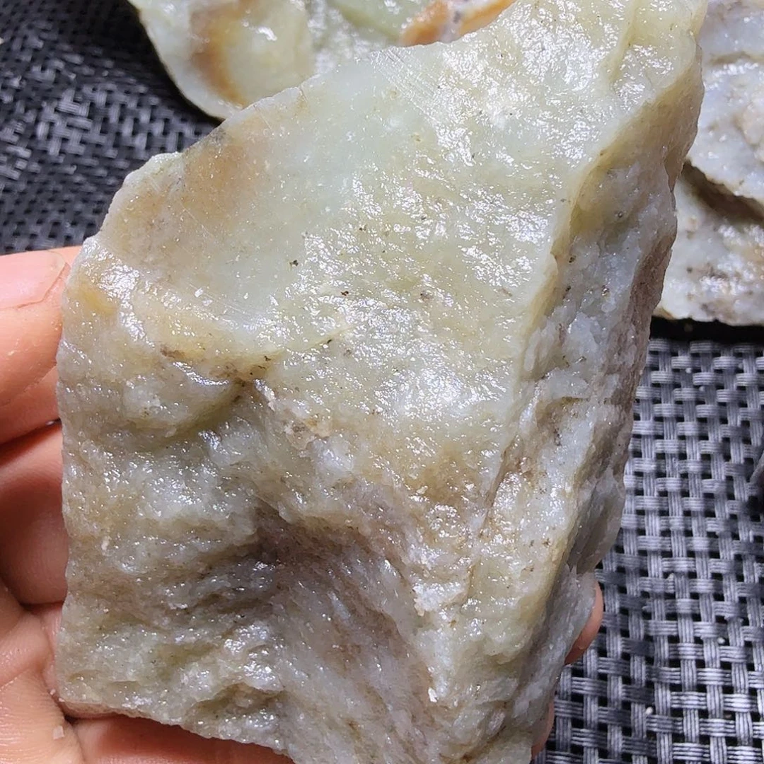 和田玉（糖玉）未镶嵌珠宝半成品