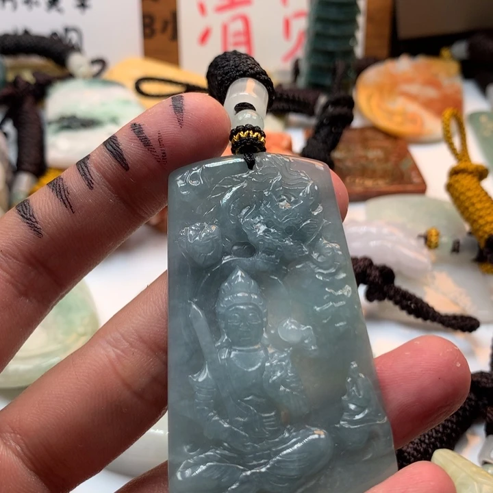 翡翠未镶嵌颈饰保真天然a货翡翠