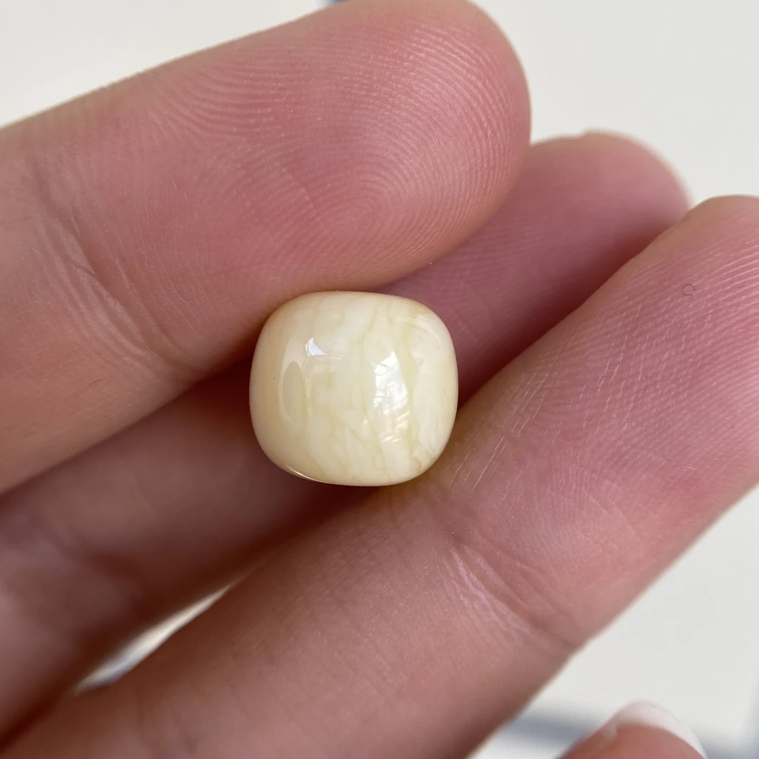蜜蜡微沁橘奶黄白老型配饰11.1×10.1mm，飘花无优化保天然