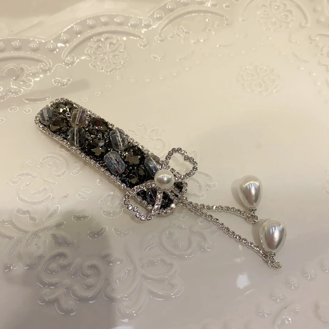 A279黑色水水流苏掰掰夹