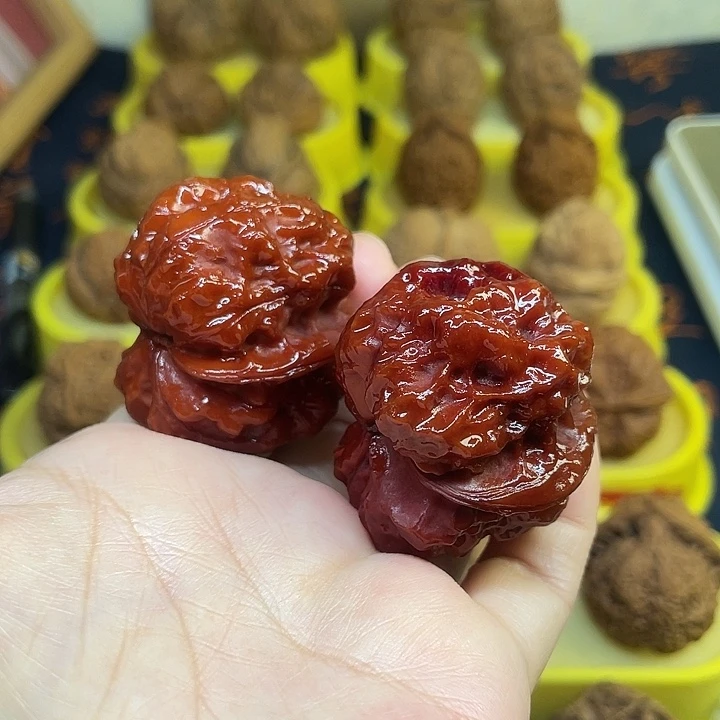 文玩核桃把件2、七彩金尊龙脊41